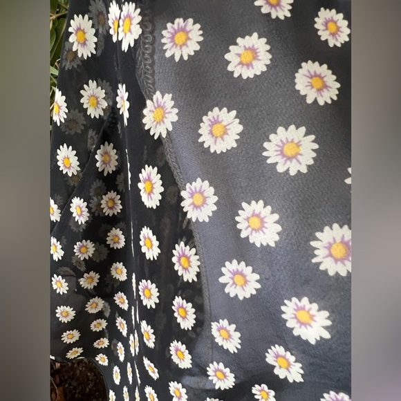 Gypsy Warrior scarf like cardigan/cover-up black with yellow flowers one size - Picture 5 of 14